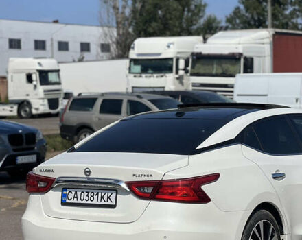 Белый Ниссан Максима, объемом двигателя 3.5 л и пробегом 42 тыс. км за 18000 $, фото 5 на Automoto.ua