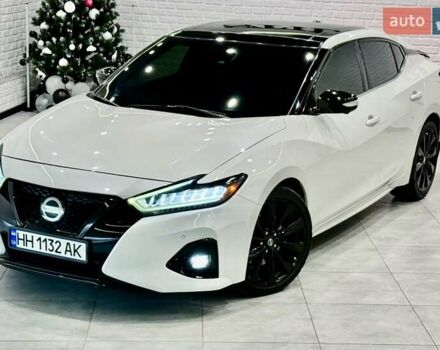 Белый Ниссан Максима, объемом двигателя 3.5 л и пробегом 147 тыс. км за 18200 $, фото 4 на Automoto.ua