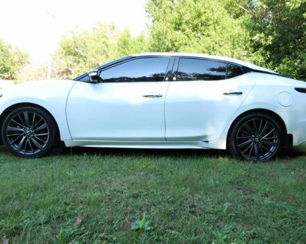 Белый Ниссан Максима, объемом двигателя 3.5 л и пробегом 47 тыс. км за 11200 $, фото 1 на Automoto.ua