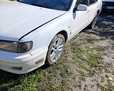 Білий Ніссан Максіма, об'ємом двигуна 3 л та пробігом 100 тис. км за 2000 $, фото 4 на Automoto.ua