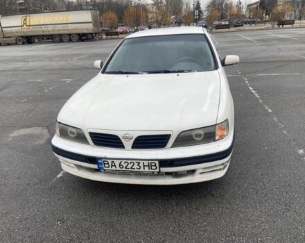 Белый Ниссан Максима, объемом двигателя 2 л и пробегом 512 тыс. км за 2100 $, фото 1 на Automoto.ua