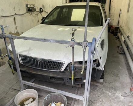 Белый Ниссан Максима, объемом двигателя 0 л и пробегом 200 тыс. км за 1300 $, фото 1 на Automoto.ua