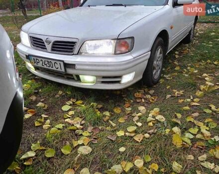 Белый Ниссан Максима, объемом двигателя 2.96 л и пробегом 280 тыс. км за 2500 $, фото 1 на Automoto.ua