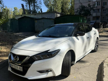 Ниссан Максима 2016 в Одессе на Automoto.ua Белый Ниссан Максима, объемом двигателя 3.5 л и пробегом 48 тыс. км за 15500 $, фото 1 на Automoto.ua