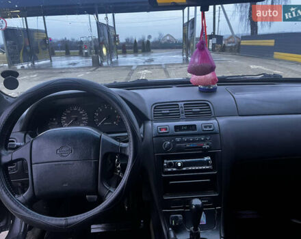 Черный Ниссан Максима, объемом двигателя 2 л и пробегом 450 тыс. км за 2250 $, фото 10 на Automoto.ua