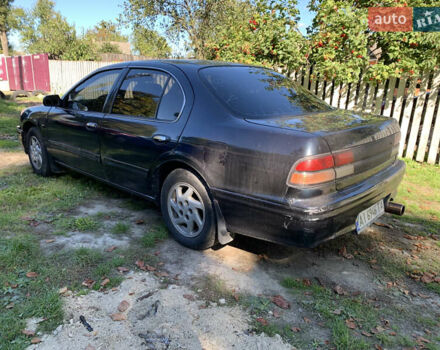 Черный Ниссан Максима, объемом двигателя 2.99 л и пробегом 300 тыс. км за 2450 $, фото 4 на Automoto.ua