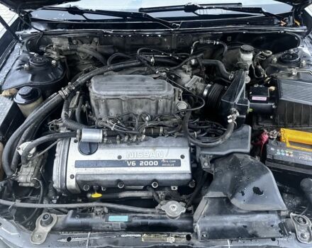 Черный Ниссан Максима, объемом двигателя 2 л и пробегом 450 тыс. км за 2250 $, фото 1 на Automoto.ua