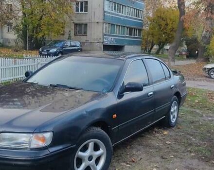 Ніссан Максіма 1995 у Черкасах на Automoto.ua Чорний Ніссан Максіма, об'ємом двигуна 2 л та пробігом 274 тис. км за 1999 $, фото 5 на Automoto.ua