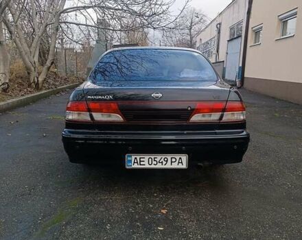 Черный Ниссан Максима, объемом двигателя 2 л и пробегом 291 тыс. км за 2850 $, фото 4 на Automoto.ua