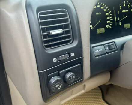 Черный Ниссан Максима, объемом двигателя 3 л и пробегом 323 тыс. км за 5799 $, фото 29 на Automoto.ua