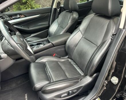 Черный Ниссан Максима, объемом двигателя 3.5 л и пробегом 100 тыс. км за 15700 $, фото 7 на Automoto.ua