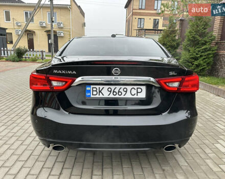 Ніссан Максіма 2017 у Белой Церкве на Automoto.ua Чорний Ніссан Максіма, об'ємом двигуна 3.5 л та пробігом 101 тис. км за 15700 $, фото 5 на Automoto.ua