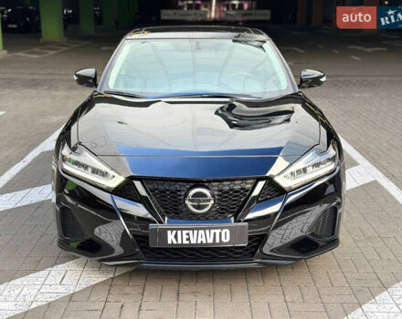 Черный Ниссан Максима, объемом двигателя 3.5 л и пробегом 68 тыс. км за 19900 $, фото 1 на Automoto.ua