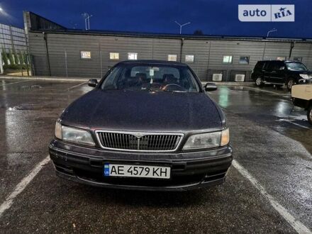 Черный Ниссан Максима, объемом двигателя 3 л и пробегом 500 тыс. км за 2200 $, фото 1 на Automoto.ua