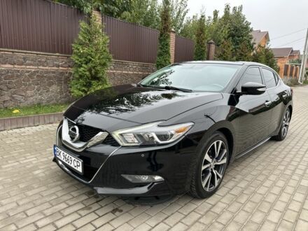Черный Ниссан Максима, объемом двигателя 3.5 л и пробегом 100 тыс. км за 15700 $, фото 1 на Automoto.ua
