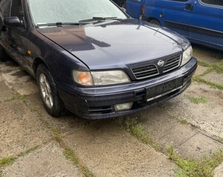 Фиолетовый Ниссан Максима, объемом двигателя 3 л и пробегом 250 тыс. км за 1700 $, фото 1 на Automoto.ua