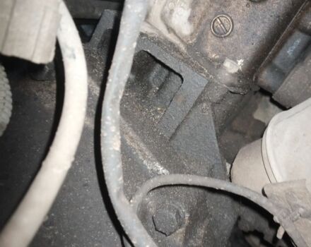 Червоний Ніссан Максіма, об'ємом двигуна 3 л та пробігом 480 тис. км за 670 $, фото 4 на Automoto.ua