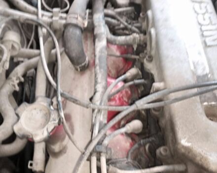 Красный Ниссан Максима, объемом двигателя 3 л и пробегом 480 тыс. км за 650 $, фото 2 на Automoto.ua