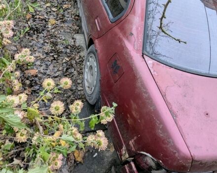 Червоний Ніссан Максіма, об'ємом двигуна 3 л та пробігом 341 тис. км за 1000 $, фото 5 на Automoto.ua