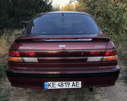 Красный Ниссан Максима, объемом двигателя 2 л и пробегом 231 тыс. км за 2800 $, фото 11 на Automoto.ua
