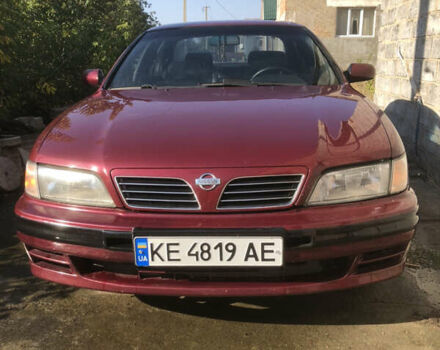 Красный Ниссан Максима, объемом двигателя 2 л и пробегом 231 тыс. км за 2800 $, фото 3 на Automoto.ua