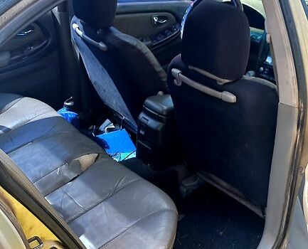 Ниссан Максима, объемом двигателя 2 л и пробегом 312 тыс. км за 2000 $, фото 4 на Automoto.ua