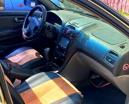 Ниссан Максима, объемом двигателя 2 л и пробегом 312 тыс. км за 2000 $, фото 3 на Automoto.ua
