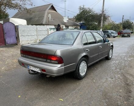 Серый Ниссан Максима, объемом двигателя 0 л и пробегом 250 тыс. км за 950 $, фото 4 на Automoto.ua