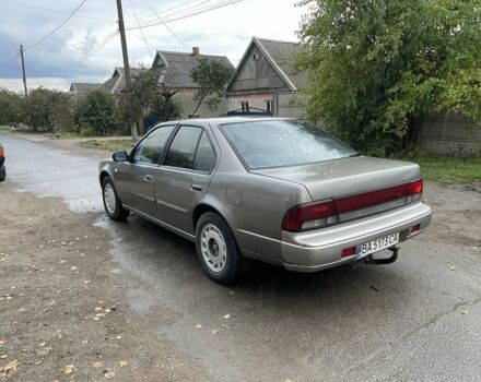 Серый Ниссан Максима, объемом двигателя 0 л и пробегом 250 тыс. км за 950 $, фото 5 на Automoto.ua