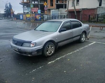 Серый Ниссан Максима, объемом двигателя 2 л и пробегом 284 тыс. км за 1000 $, фото 4 на Automoto.ua