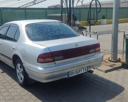 Серый Ниссан Максима, объемом двигателя 2 л и пробегом 202 тыс. км за 2100 $, фото 1 на Automoto.ua