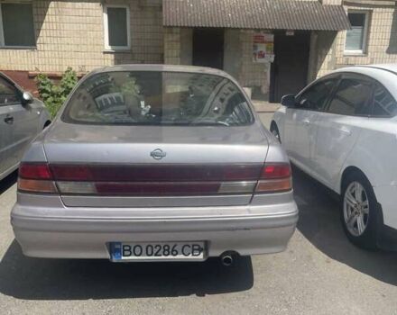 Серый Ниссан Максима, объемом двигателя 2 л и пробегом 280 тыс. км за 1250 $, фото 4 на Automoto.ua