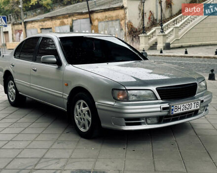 Серый Ниссан Максима, объемом двигателя 2.99 л и пробегом 330 тыс. км за 2200 $, фото 2 на Automoto.ua