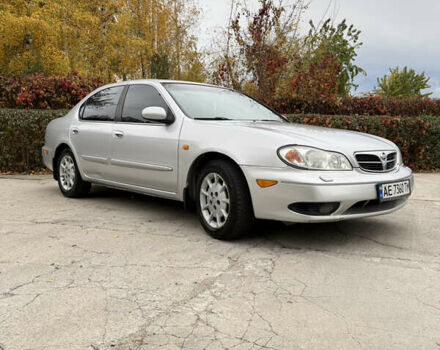 Ниссан Максима 2000 в Никополе на Automoto.ua Серый Ниссан Максима, объемом двигателя 2 л и пробегом 380 тыс. км за 3600 $, фото 3 на Automoto.ua