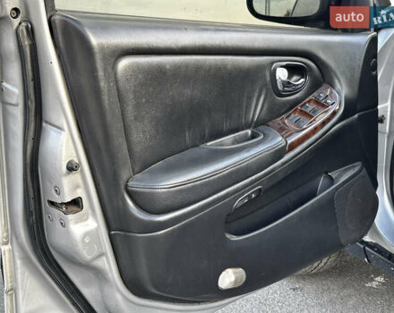 Серый Ниссан Максима, объемом двигателя 3 л и пробегом 390 тыс. км за 2000 $, фото 7 на Automoto.ua