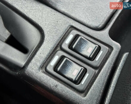 Серый Ниссан Максима, объемом двигателя 2 л и пробегом 286 тыс. км за 4999 $, фото 36 на Automoto.ua