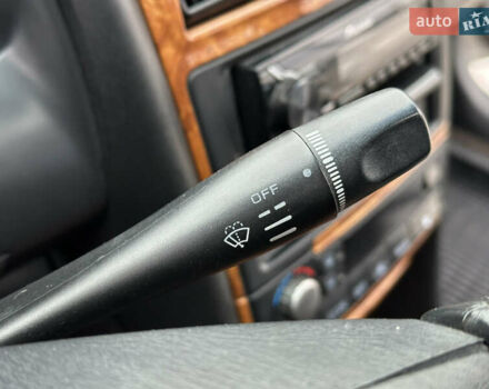 Серый Ниссан Максима, объемом двигателя 2 л и пробегом 286 тыс. км за 4999 $, фото 40 на Automoto.ua