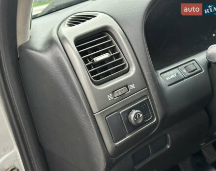 Серый Ниссан Максима, объемом двигателя 2 л и пробегом 286 тыс. км за 4999 $, фото 34 на Automoto.ua