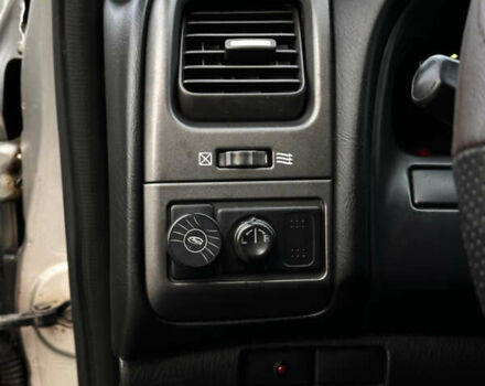 Серый Ниссан Максима, объемом двигателя 2.96 л и пробегом 315 тыс. км за 2999 $, фото 23 на Automoto.ua