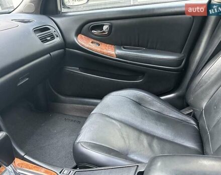 Сірий Ніссан Максіма, об'ємом двигуна 3 л та пробігом 300 тис. км за 3500 $, фото 4 на Automoto.ua