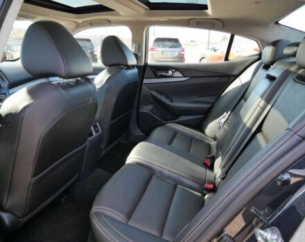 Серый Ниссан Максима, объемом двигателя 3.5 л и пробегом 73 тыс. км за 12000 $, фото 9 на Automoto.ua