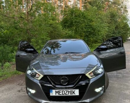 Серый Ниссан Максима, объемом двигателя 3.5 л и пробегом 180 тыс. км за 13000 $, фото 5 на Automoto.ua