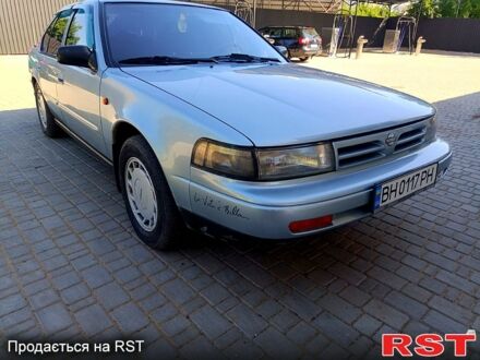 Ниссан Максима 1989 в Первомайск на Automoto.ua Серый Ниссан Максима, объемом двигателя 3 л и пробегом 230 тыс. км за 2000 $, фото 1 на Automoto.ua