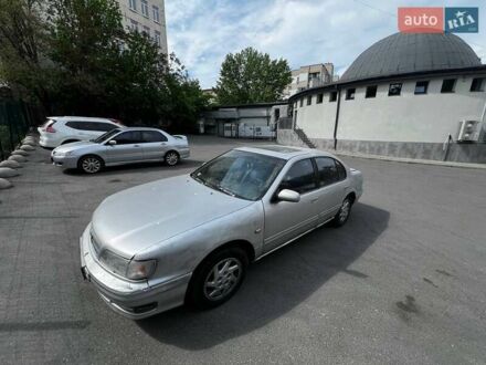 Сірий Ніссан Максіма, об'ємом двигуна 2 л та пробігом 370 тис. км за 1000 $, фото 1 на Automoto.ua