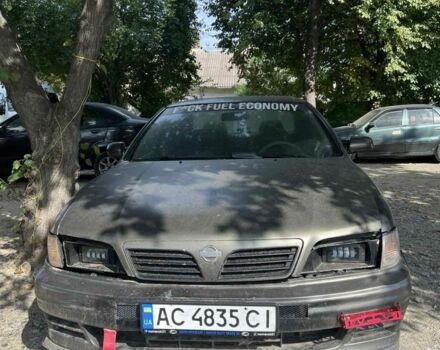 Серый Ниссан Максима, объемом двигателя 3 л и пробегом 350 тыс. км за 1999 $, фото 1 на Automoto.ua