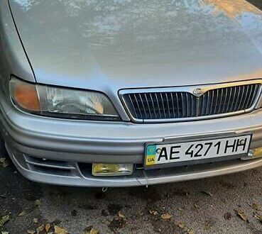 Ниссан Максима 1998 в Каменское - Днепродзержинск на Automoto.ua Серый Ниссан Максима, объемом двигателя 3 л и пробегом 240 тыс. км за 2970 $, фото 1 на Automoto.ua