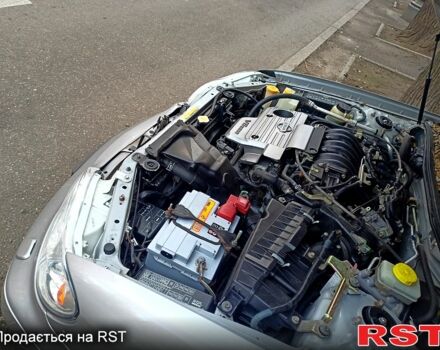 Серый Ниссан Максима, объемом двигателя 2 л и пробегом 301 тыс. км за 3800 $, фото 1 на Automoto.ua