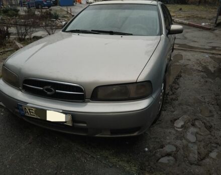 Сірий Ніссан Максіма, об'ємом двигуна 1.8 л та пробігом 200 тис. км за 2250 $, фото 1 на Automoto.ua