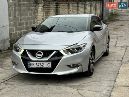 Ниссан Максима 2017 в Ровно на Automoto.ua Серый Ниссан Максима, объемом двигателя 3.5 л и пробегом 148 тыс. км за 13900 $, фото 1 на Automoto.ua