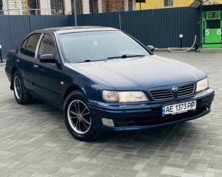 Синий Ниссан Максима, объемом двигателя 2 л и пробегом 170 тыс. км за 1400 $, фото 1 на Automoto.ua